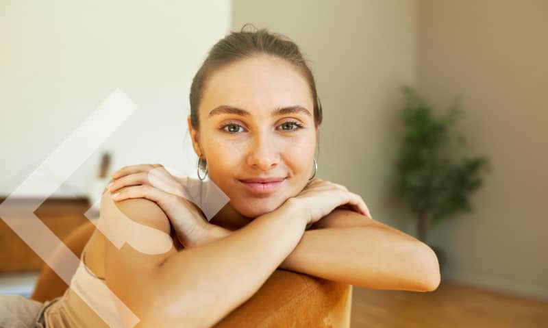 What Makes a Youthful Face: 8 Key Characteristics