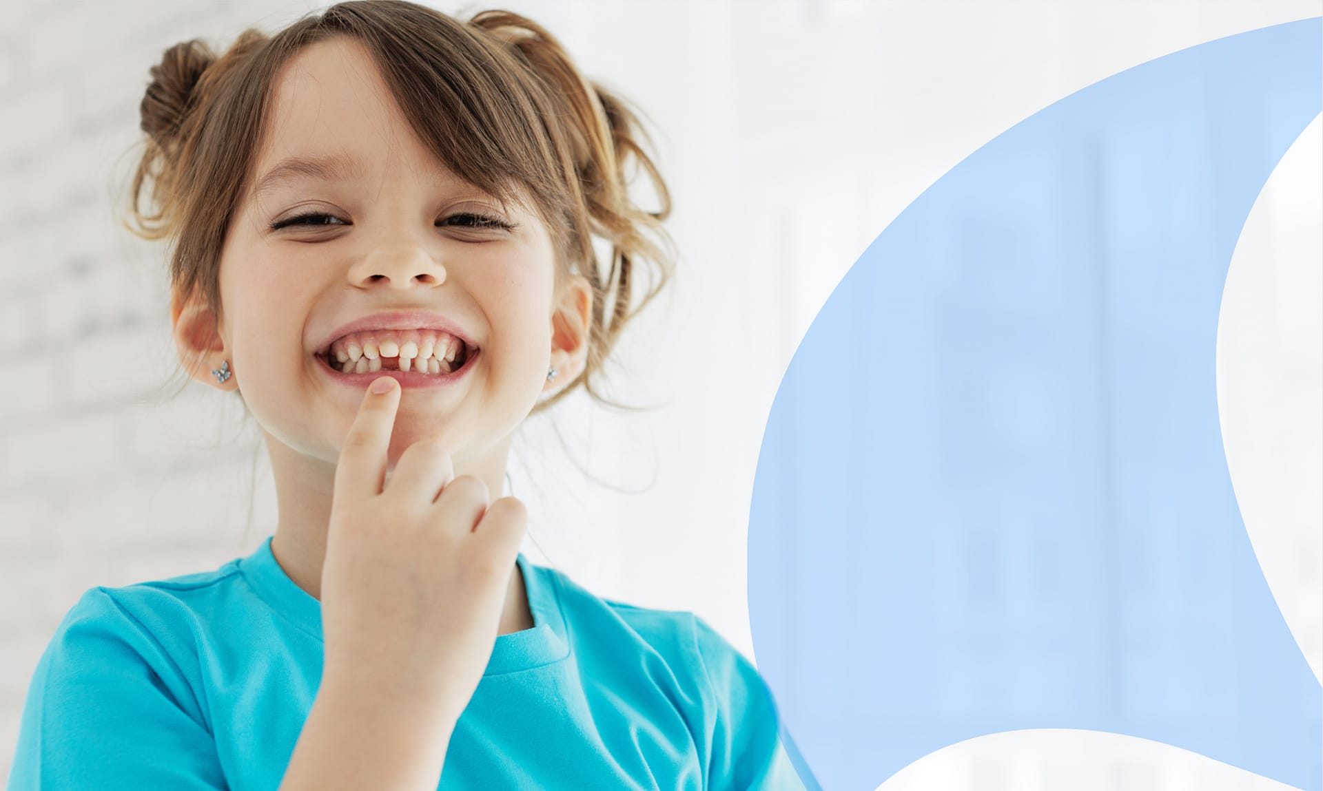 Should You Pull Loose Baby Teeth or Let It Fall Out?